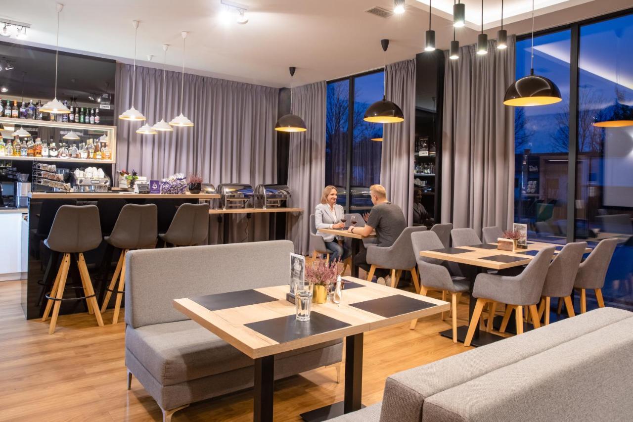 Holistic Otel Solec-Zdrój Dış mekan fotoğraf
