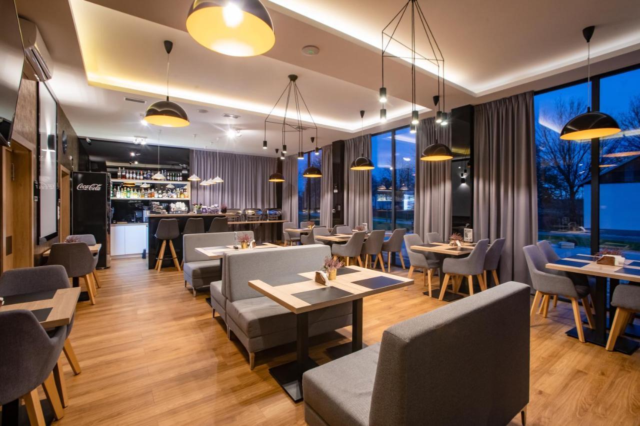 Holistic Otel Solec-Zdrój Dış mekan fotoğraf